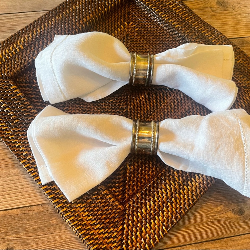 Williams Sonoma Hand-Woven Rattan Chargers • Linen Napkins & Napkin Rings - Picture 3 of 12